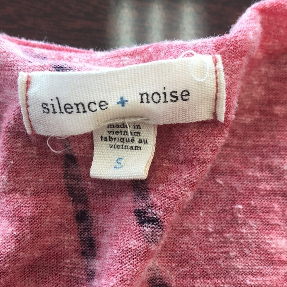 ⭐️2/25⭐️ Silence + Noise top w zip feature Small - Picture 3 of 4